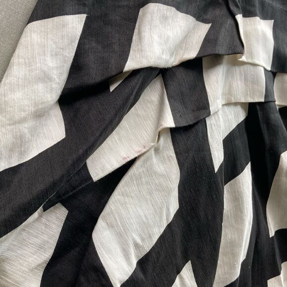 Chloe Womens Size XS Silk Dress Black White Pattern Long Sleeve Asymmetrical Hem - Picture 12 of 12